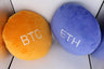 Bitcoin Pillow – Embroidered Round Stuffed Plush BTC Crypto Cushion – Soft Bitcoin Decor for Traders & Crypto Fans